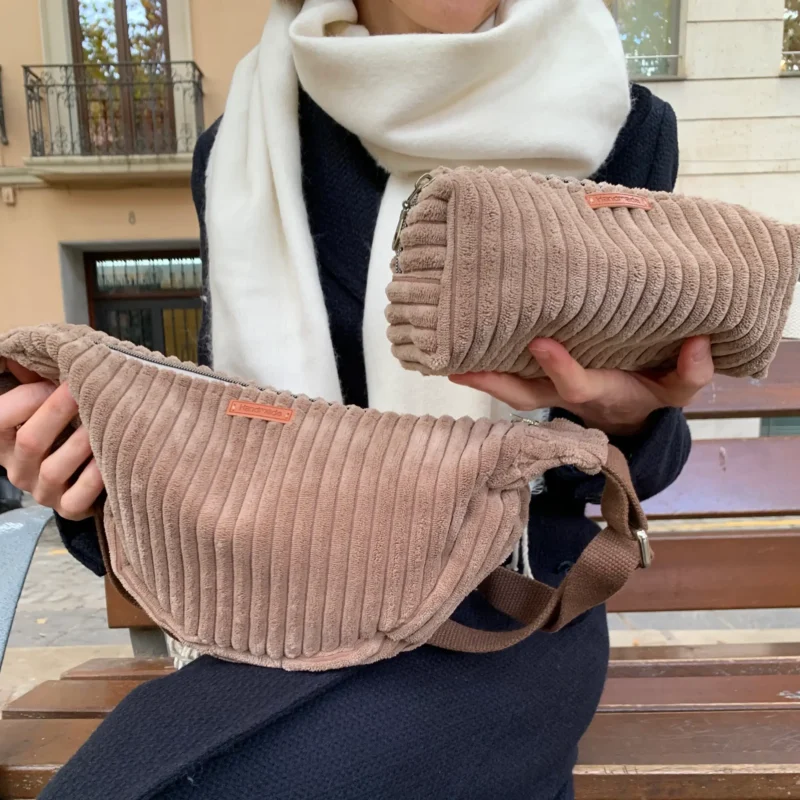 Pack de bolso crossover y neceser de pana extrasuave