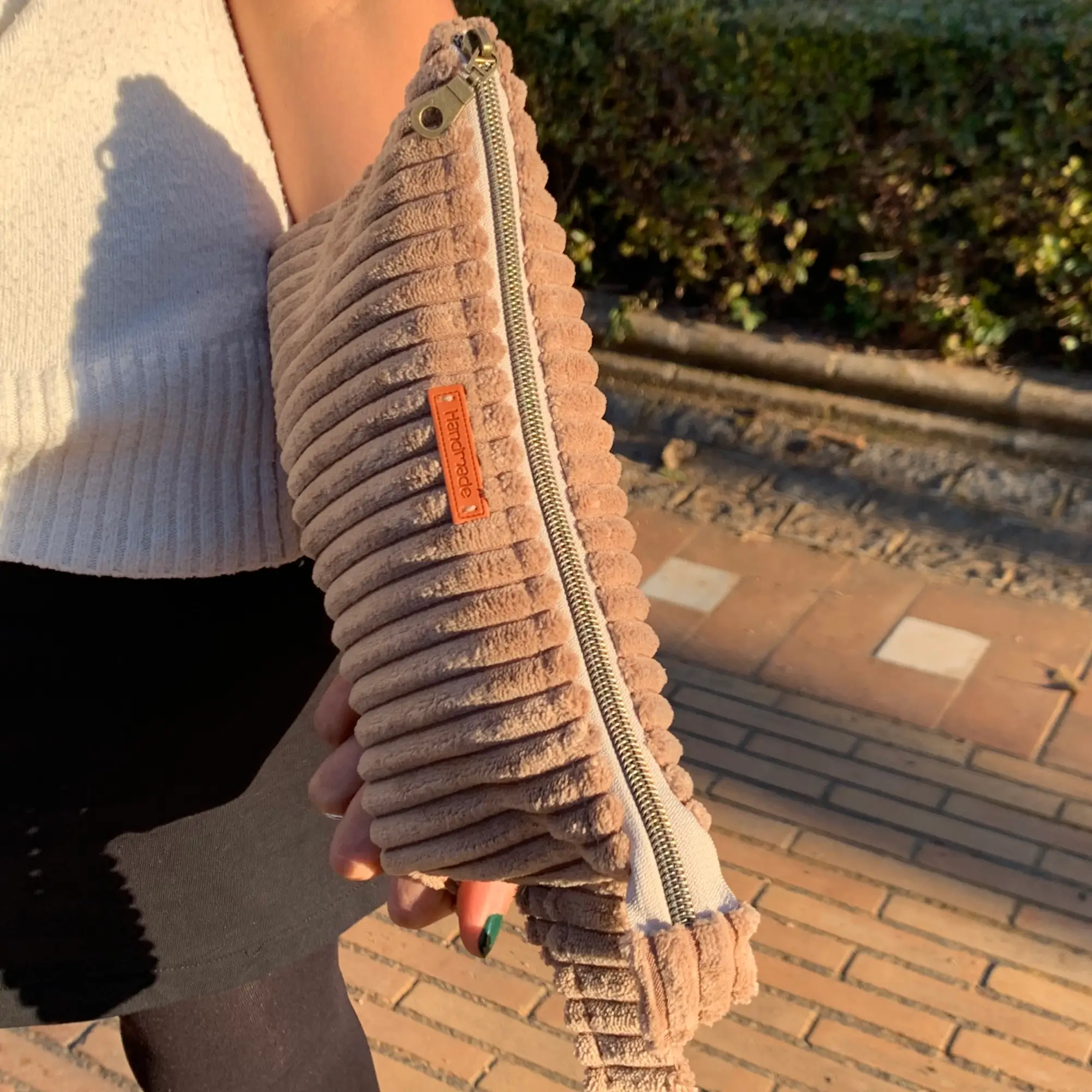 Bolso de mano de pana extrasuave