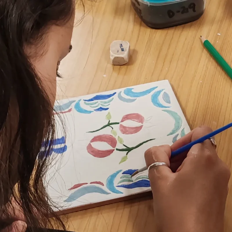 Pintura tradicional sobre azulejos